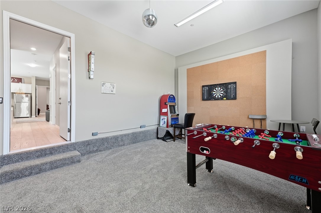 689 Corelli Cove Street Property Photo 38