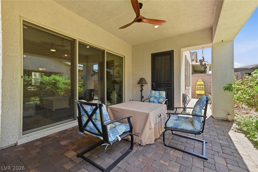 689 Corelli Cove Street Property Photo 45