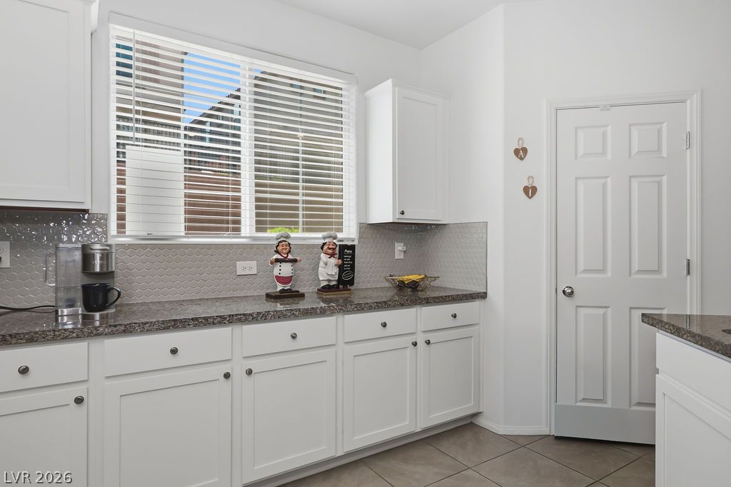 1371 Graphite Avenue Property Photo 5