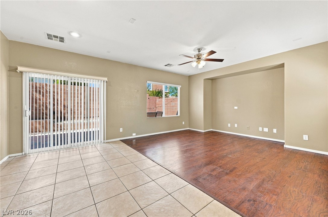 11240 Woodland Violet Avenue Property Photo 6