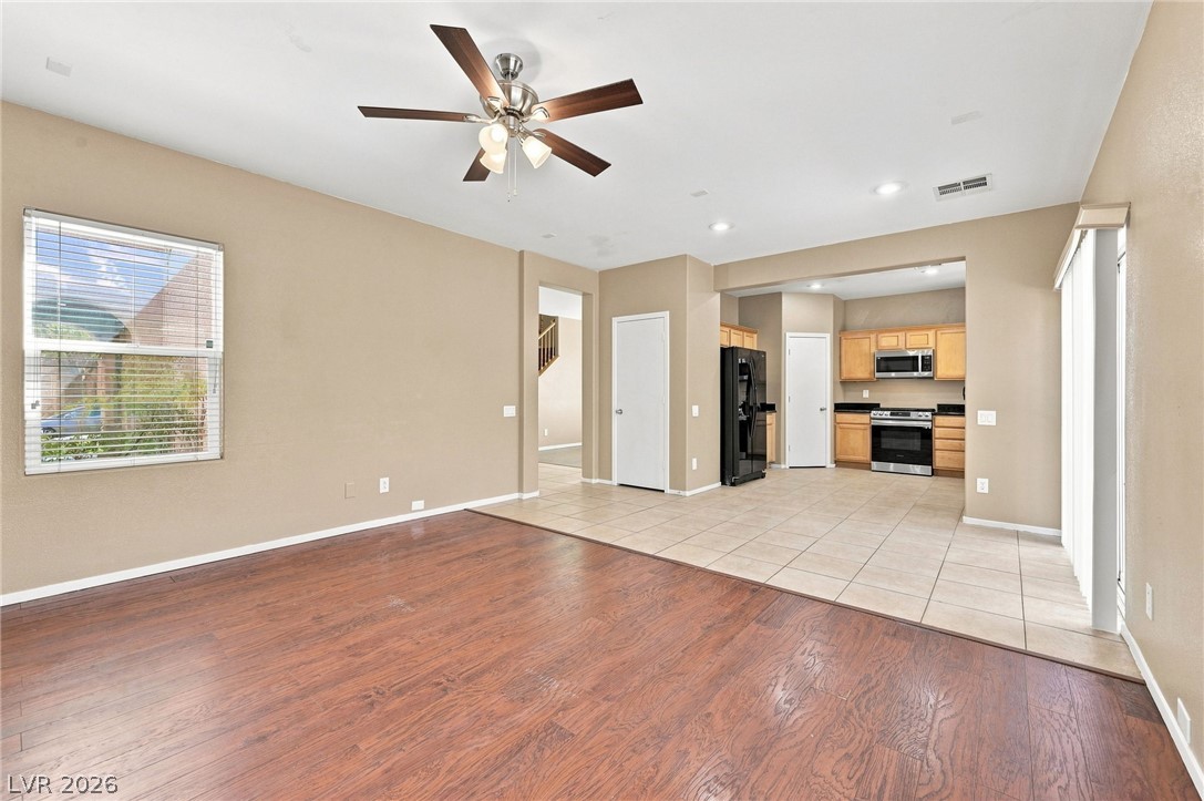 11240 Woodland Violet Avenue Property Photo 7