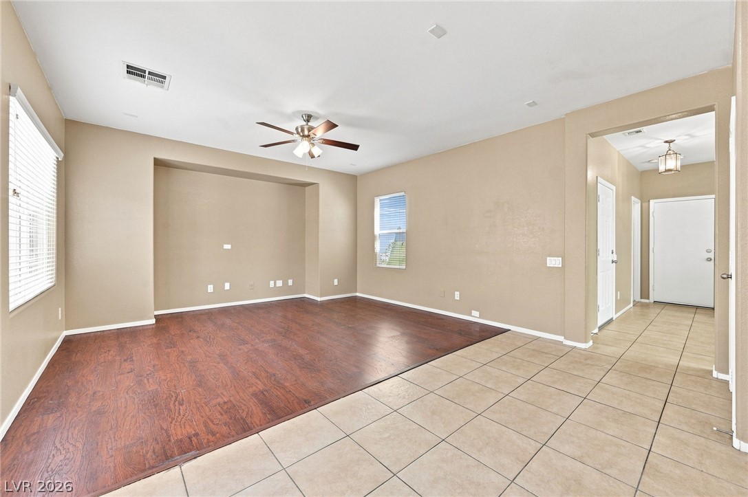 11240 Woodland Violet Avenue Property Photo 8