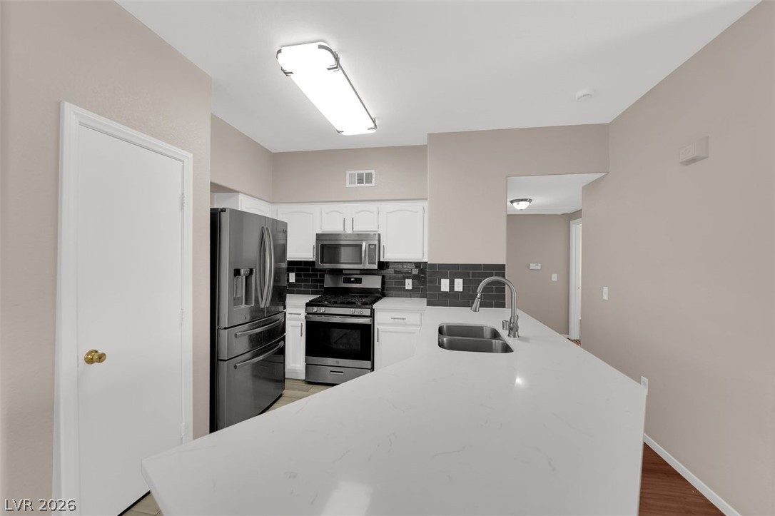 3400 Cabana Drive 2106 Property Photo 4