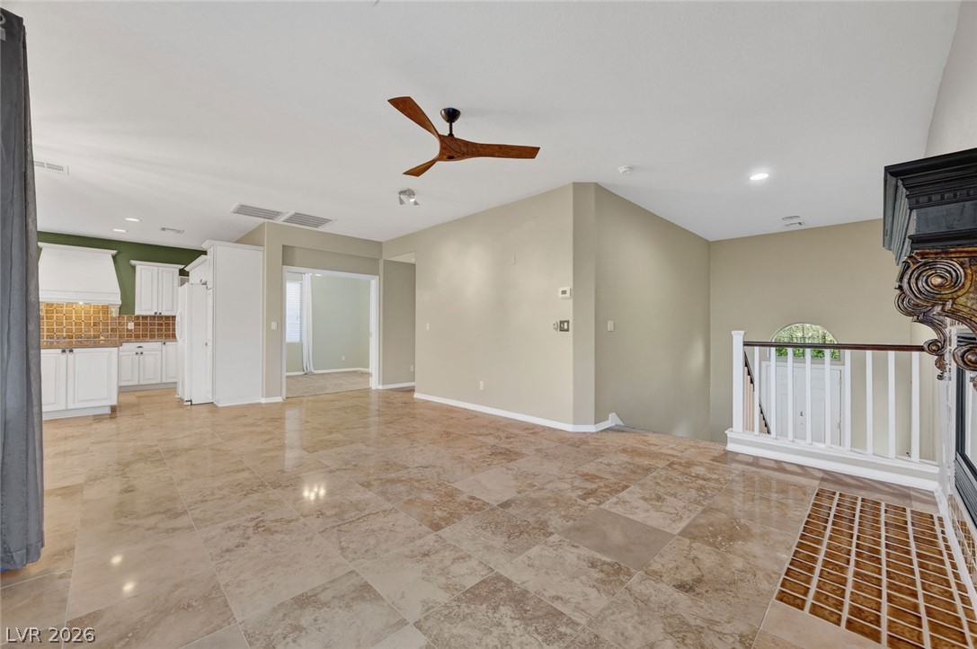 11821 Luna Del Mar Lane Property Photo 9