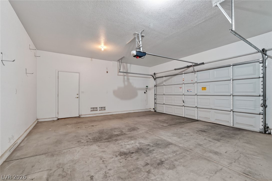 11821 Luna Del Mar Lane Property Photo 41