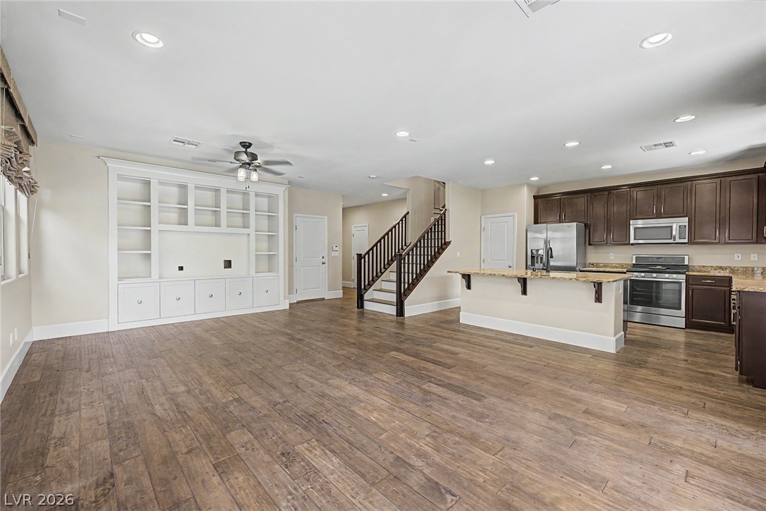 5485 Bristol Grove Lane Property Photo 4