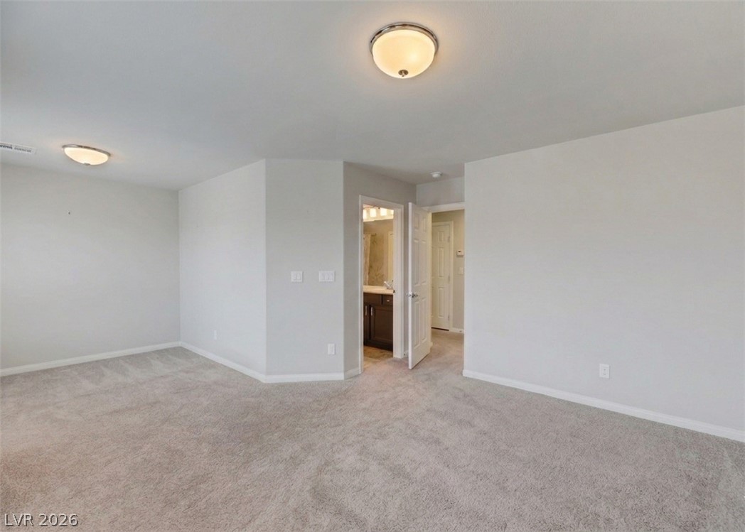 8176 Duncan Peak Court Property Photo 32