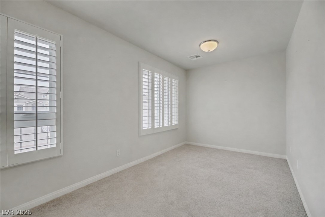 8176 Duncan Peak Court Property Photo 34