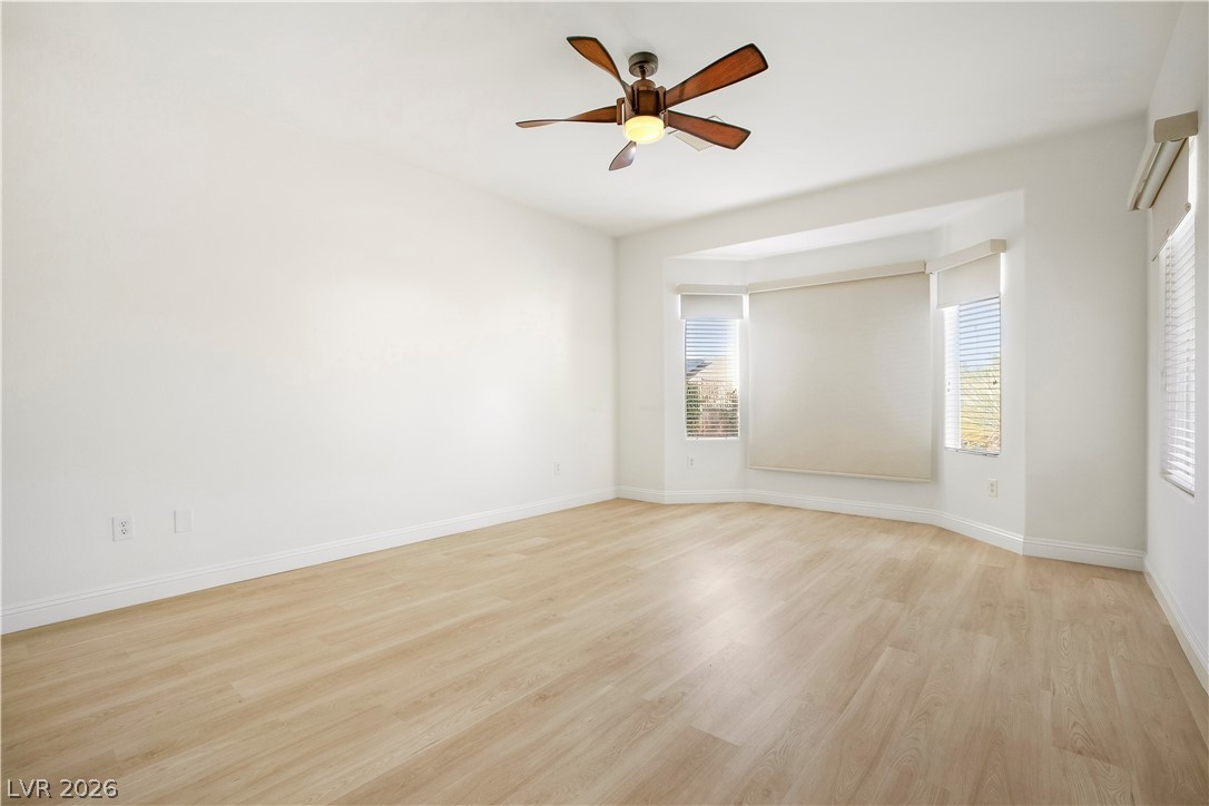 2562 Grandville Avenue Property Photo 21