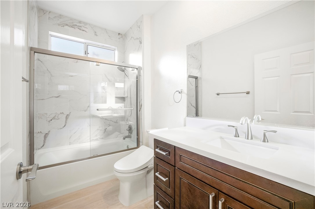 2562 Grandville Avenue Property Photo 31