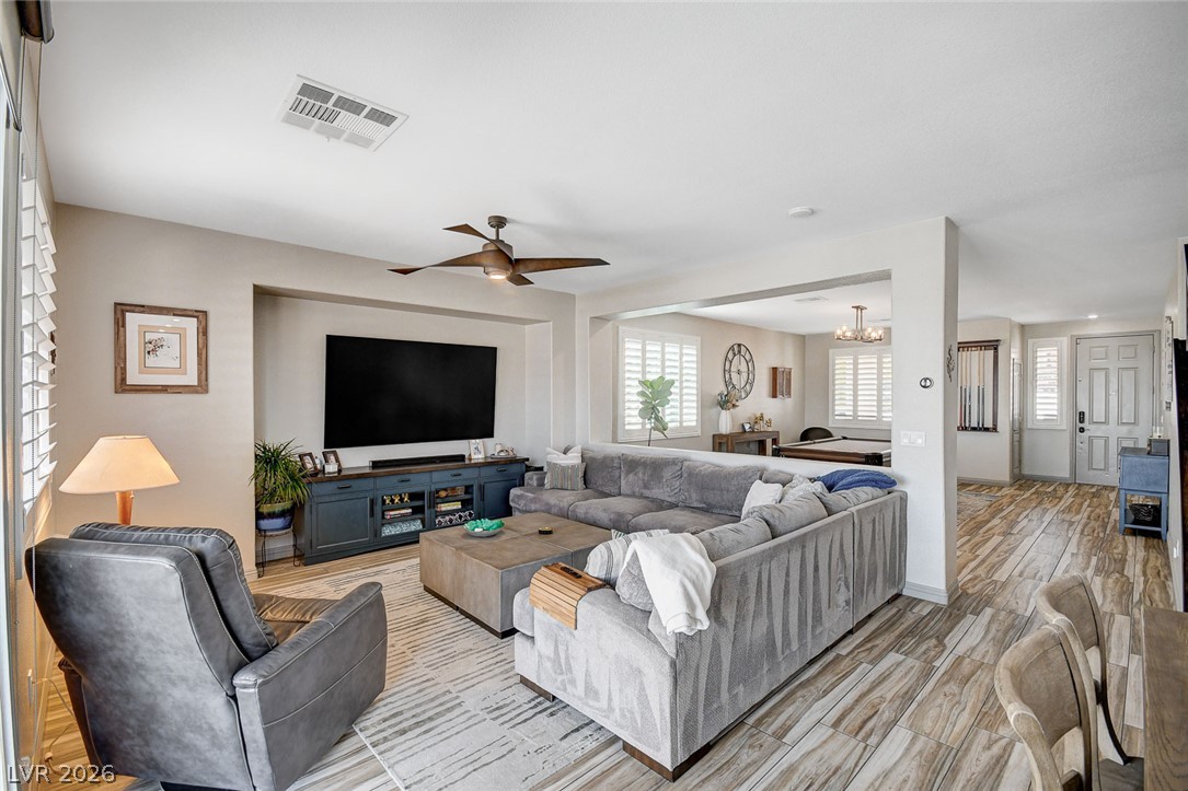 1274 Peppercorn Avenue Property Photo 8