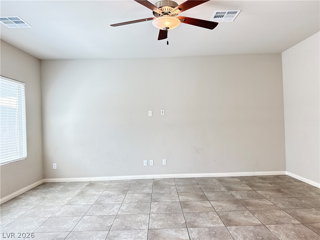 3807 Andorian Avenue Property Photo 9