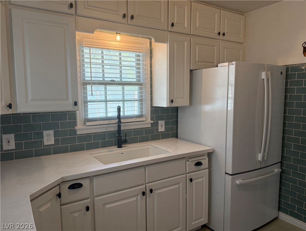 1001 Canyon Street Property Photo 12