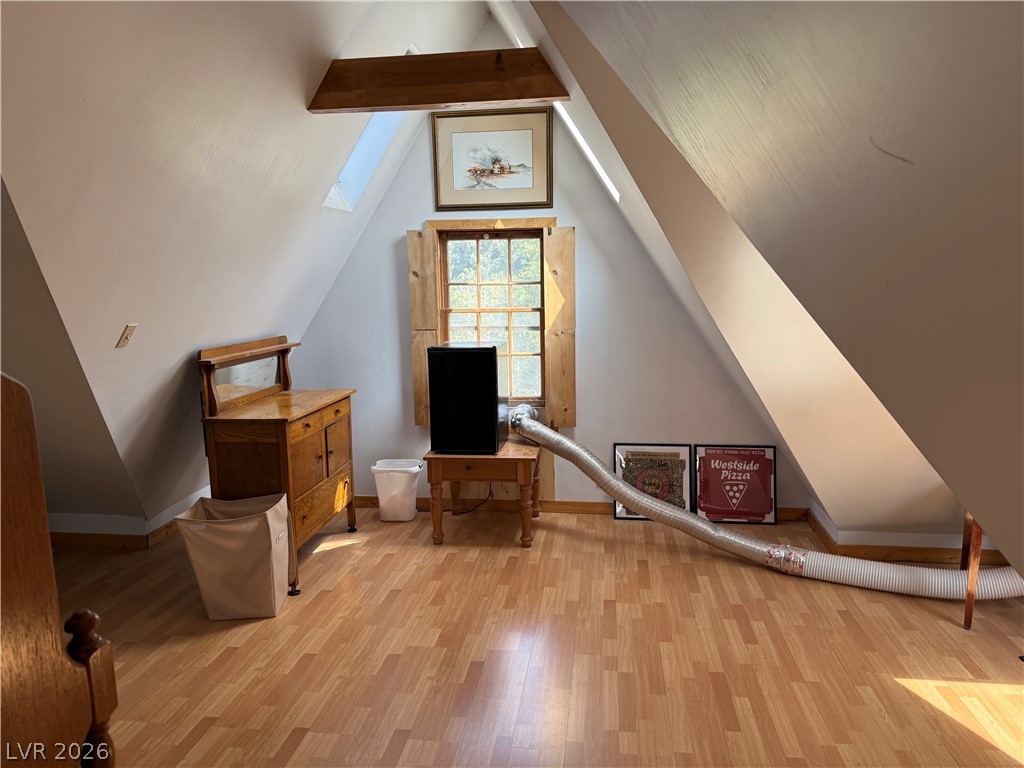 1001 Canyon Street Property Photo 24