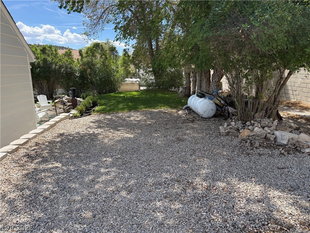 1001 Canyon Street Property Photo 35
