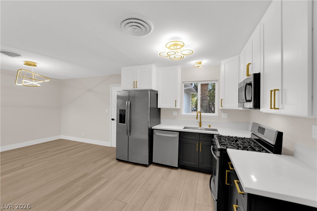 2109 Jansen Avenue Property Photo 7