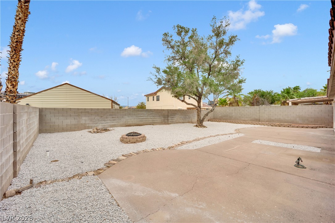 908 Sunnyfield Way Property Photo 24