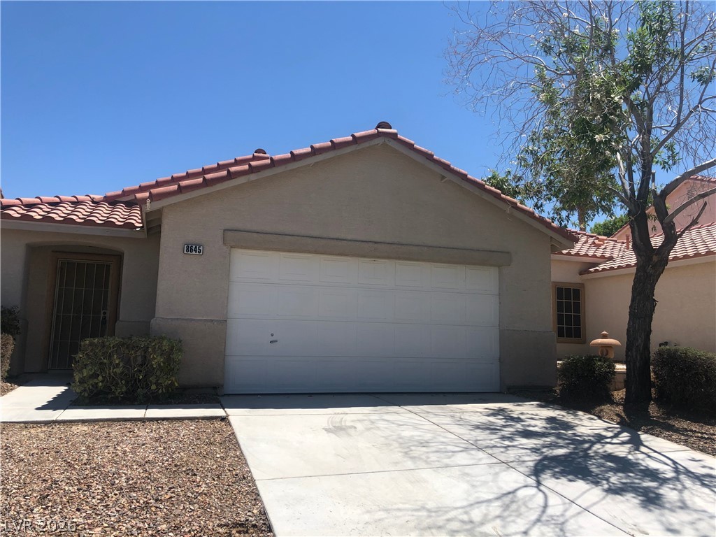 8645 GRAND PINE Avenue Property Photo 1