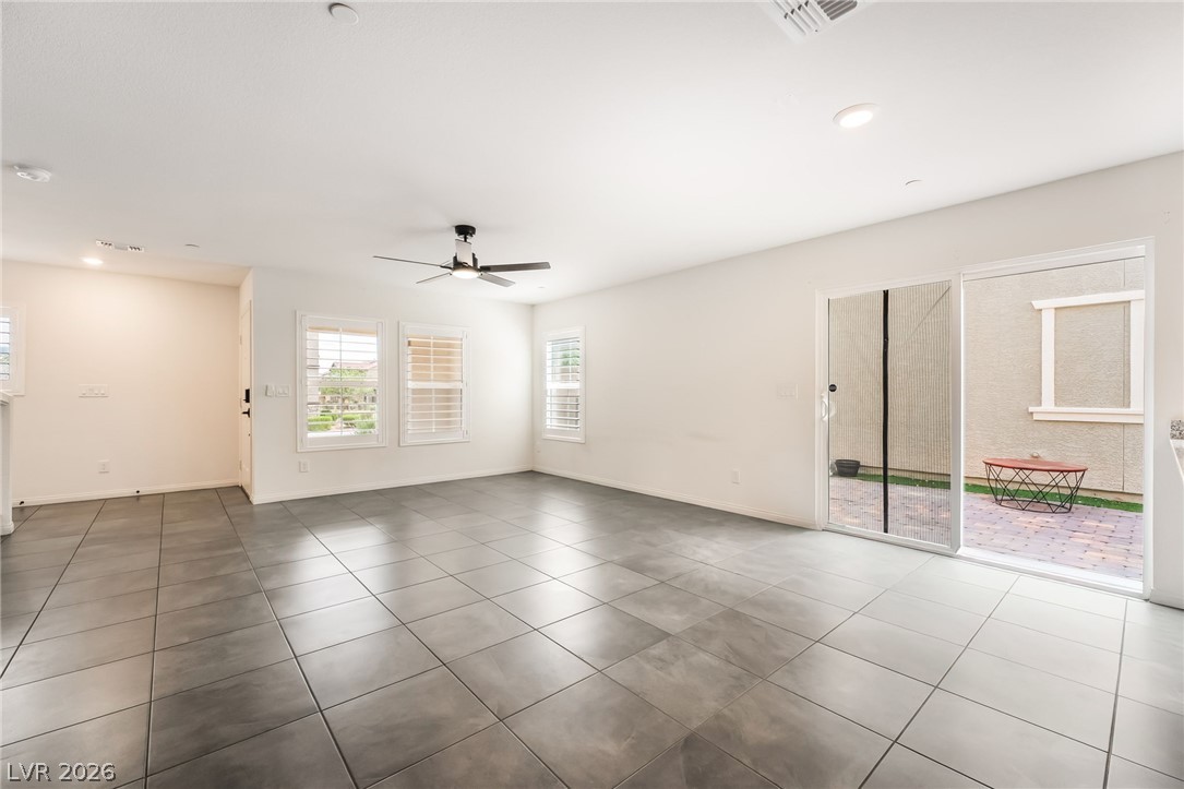 3761 Scafati Avenue Property Photo 5