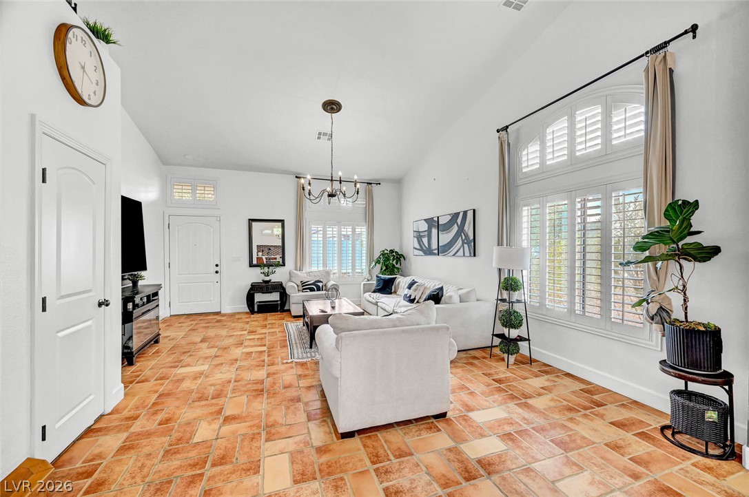 5926 Gingham Street Property Photo 6