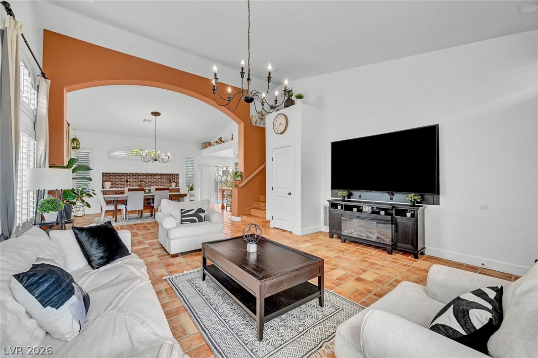 5926 Gingham Street Property Photo 10
