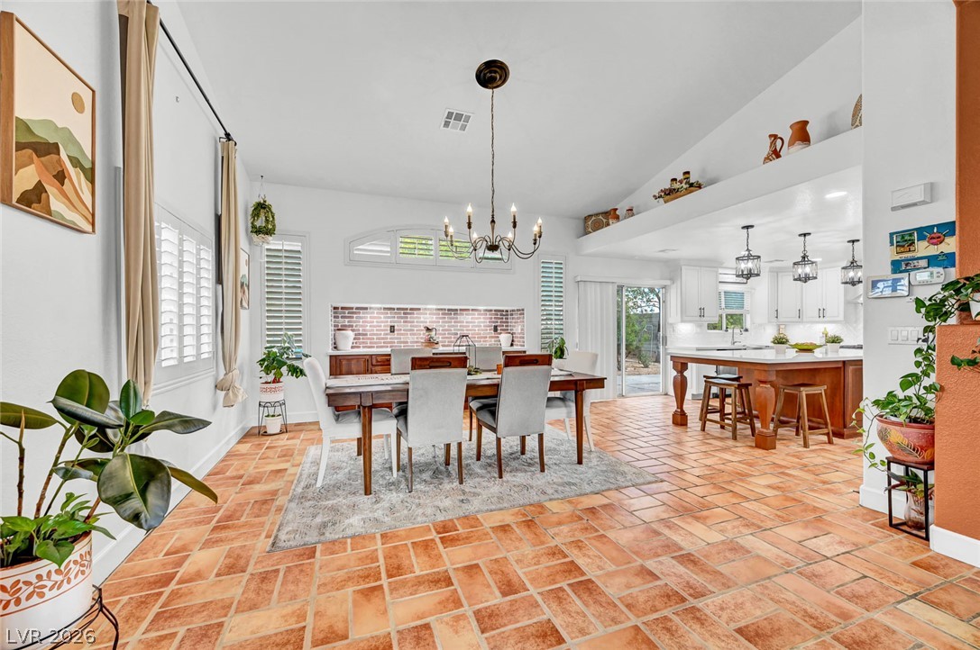 5926 Gingham Street Property Photo 13