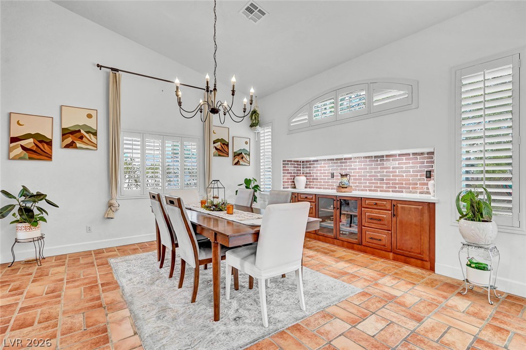 5926 Gingham Street Property Photo 15
