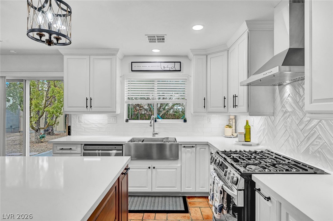 5926 Gingham Street Property Photo 25