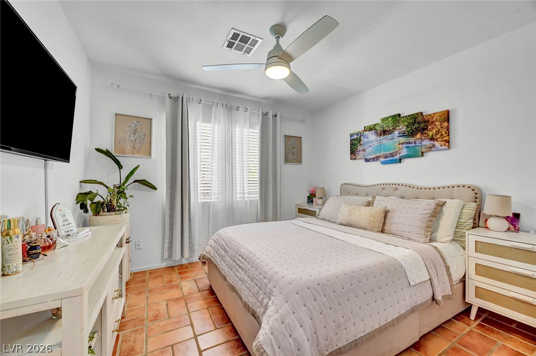 5926 Gingham Street Property Photo 29