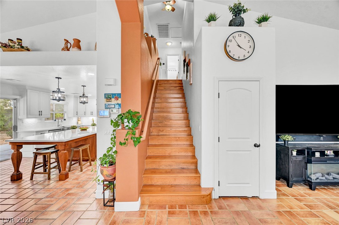 5926 Gingham Street Property Photo 32