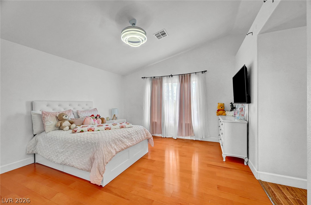5926 Gingham Street Property Photo 35