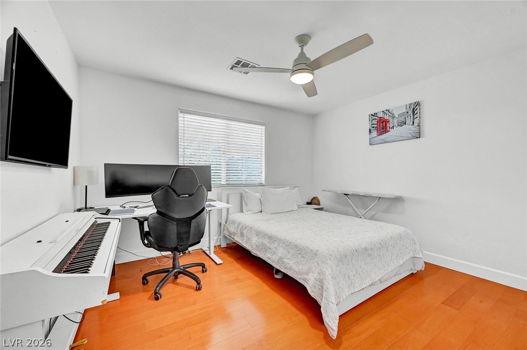 5926 Gingham Street Property Photo 43