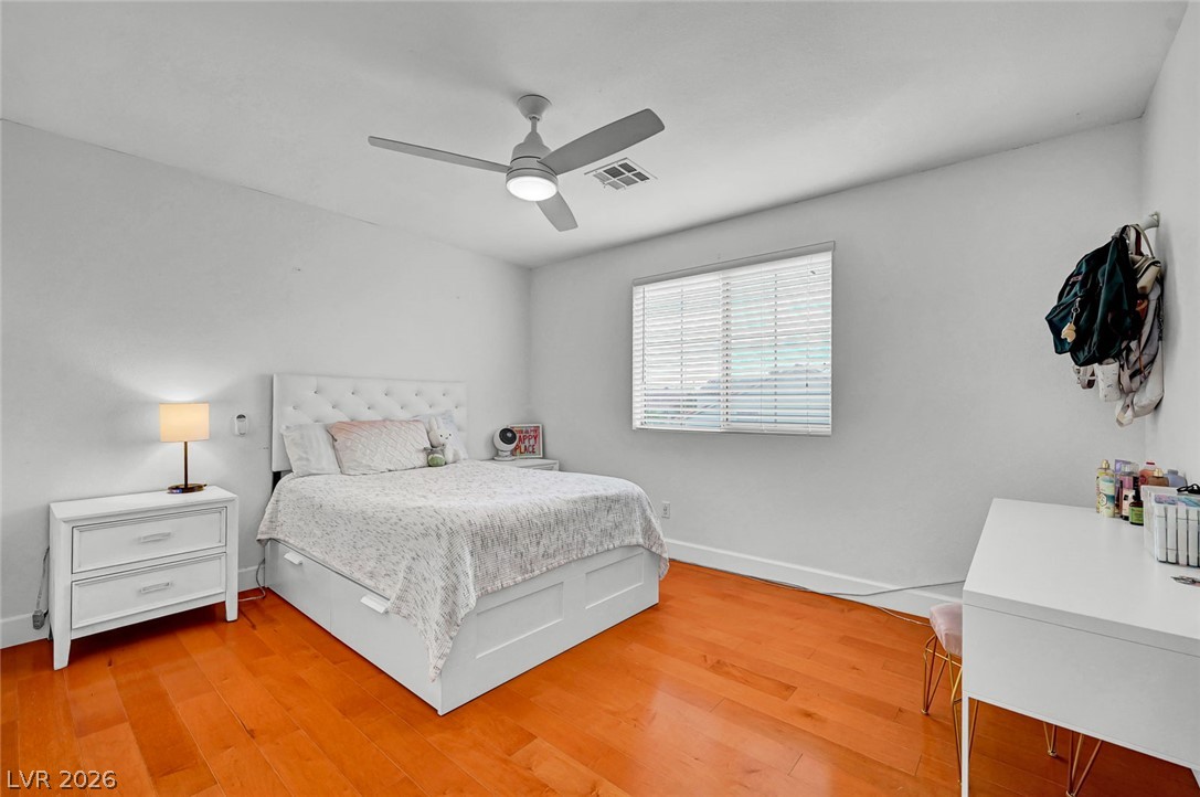 5926 Gingham Street Property Photo 45