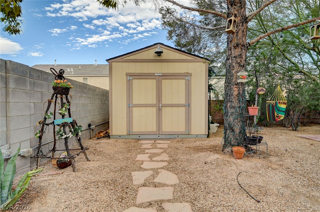 5926 Gingham Street Property Photo 57