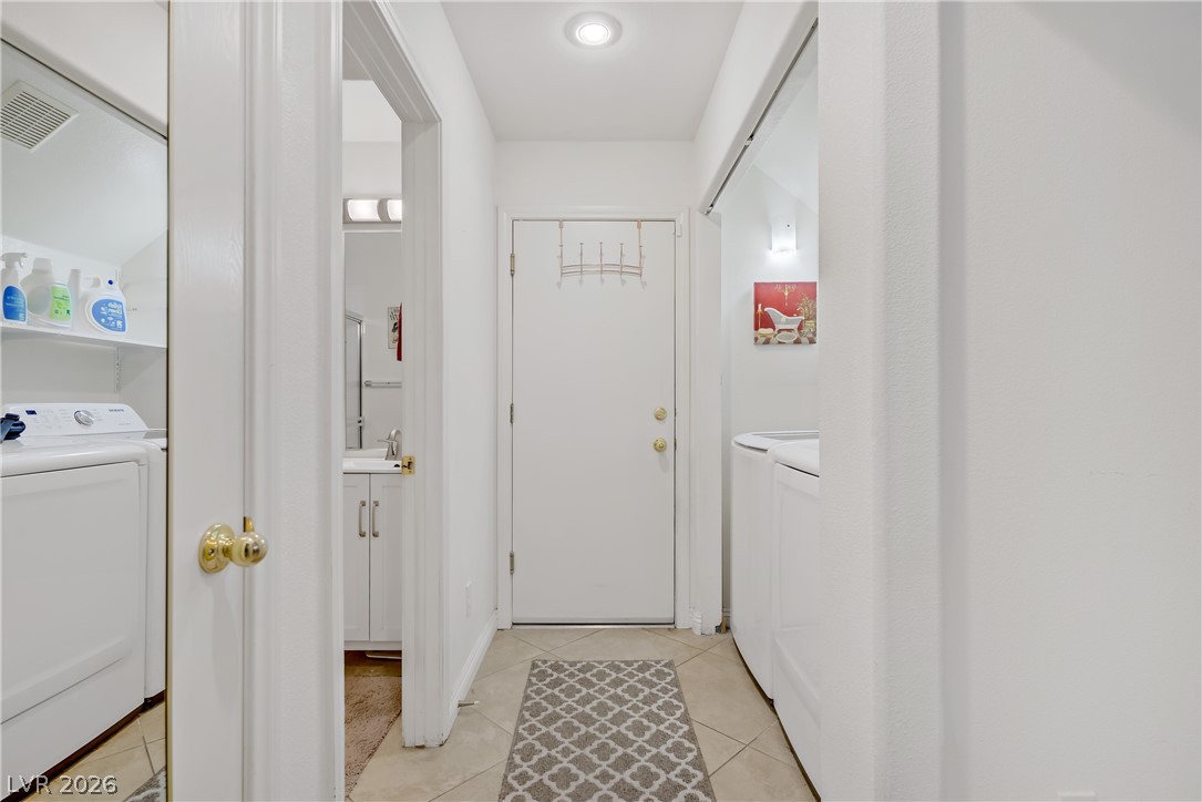 3205 Rainmaker Street Property Photo 15