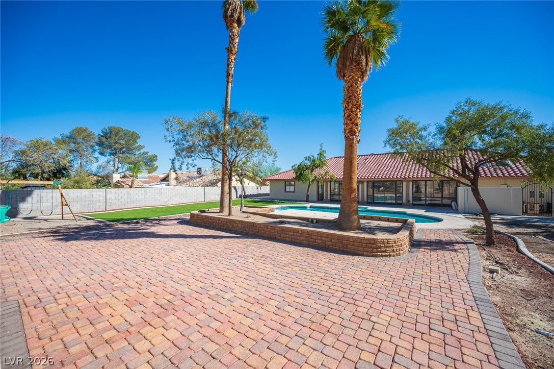 7100 King Solomons Court Property Photo 17