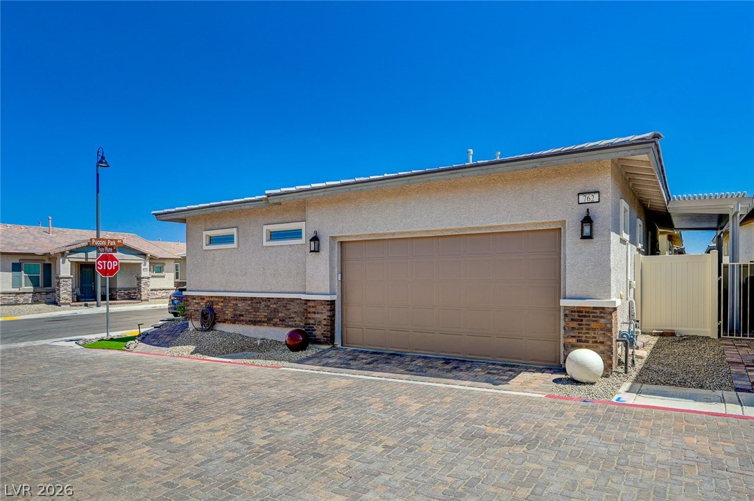 762 Praire Plume Street Property Photo 3