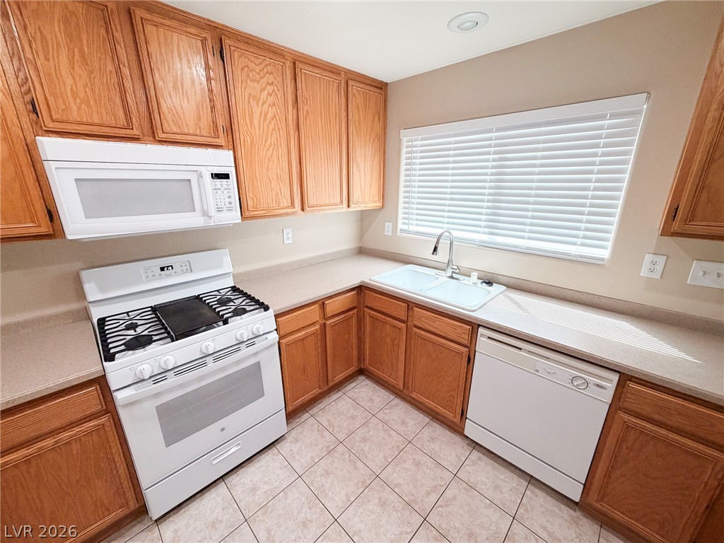 10263 Burning Bush Street Property Photo 8