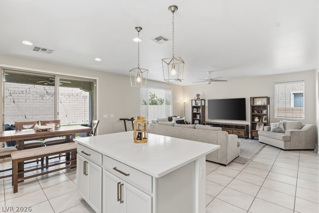 8123 Skye Chalet Street Property Photo 11