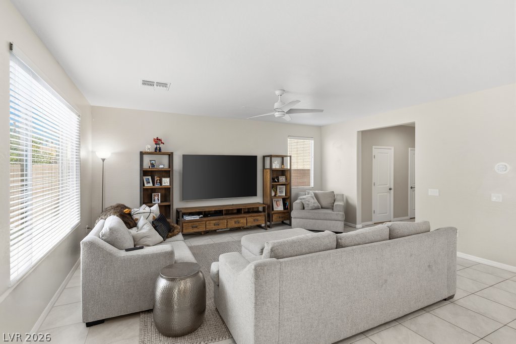 8123 Skye Chalet Street Property Photo 15