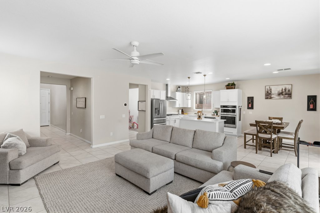 8123 Skye Chalet Street Property Photo 16