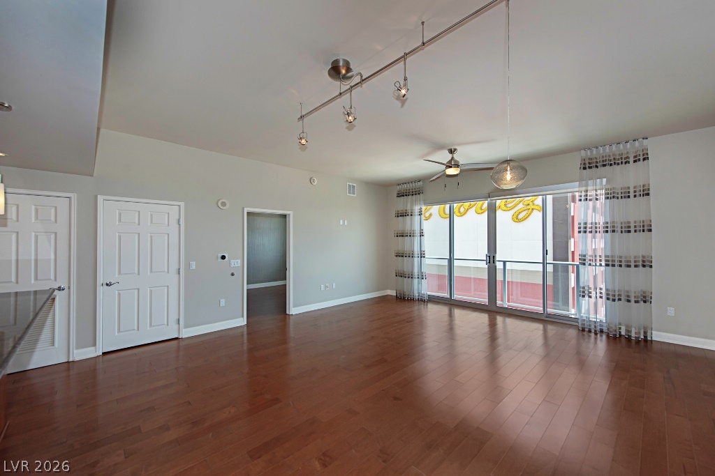 150 Las Vegas Boulevard 1513 Property Photo 4