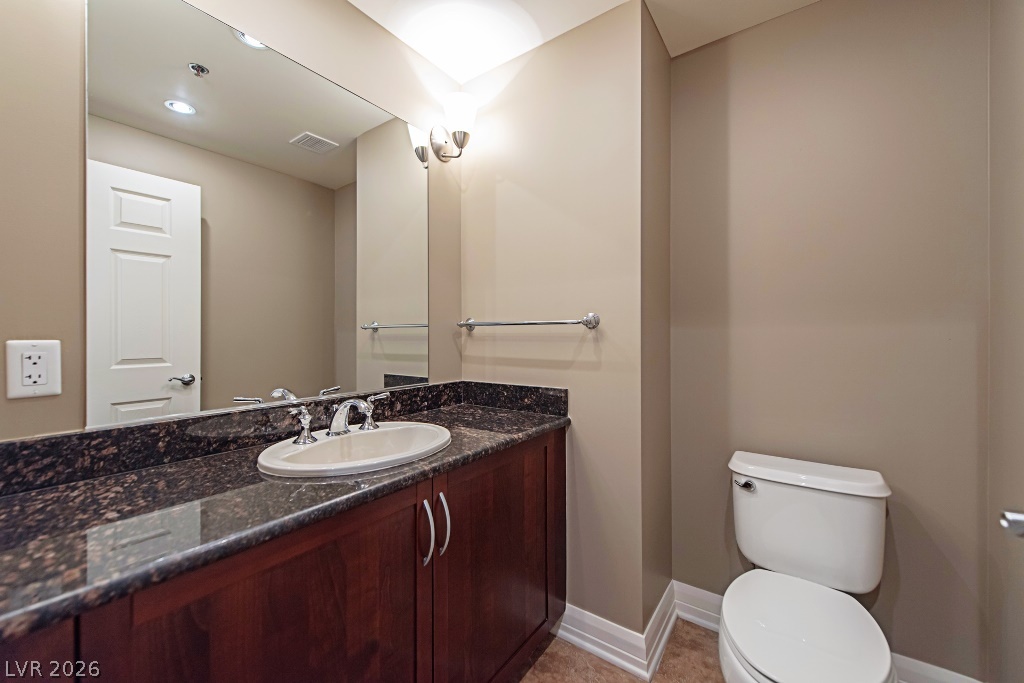 150 Las Vegas Boulevard 1513 Property Photo 9