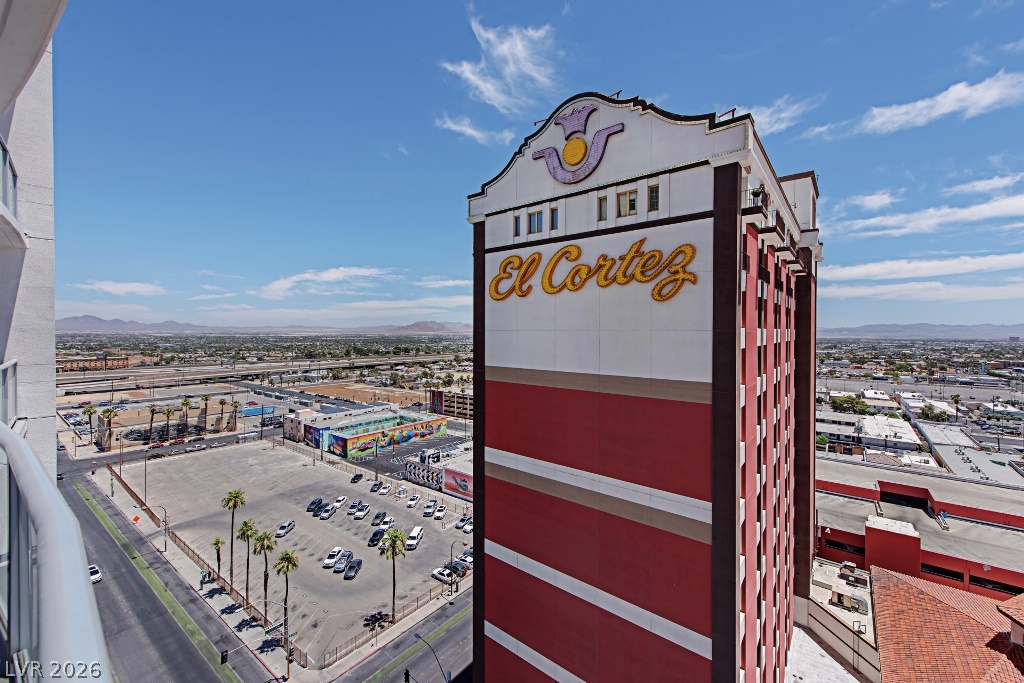 150 Las Vegas Boulevard 1513 Property Photo 18