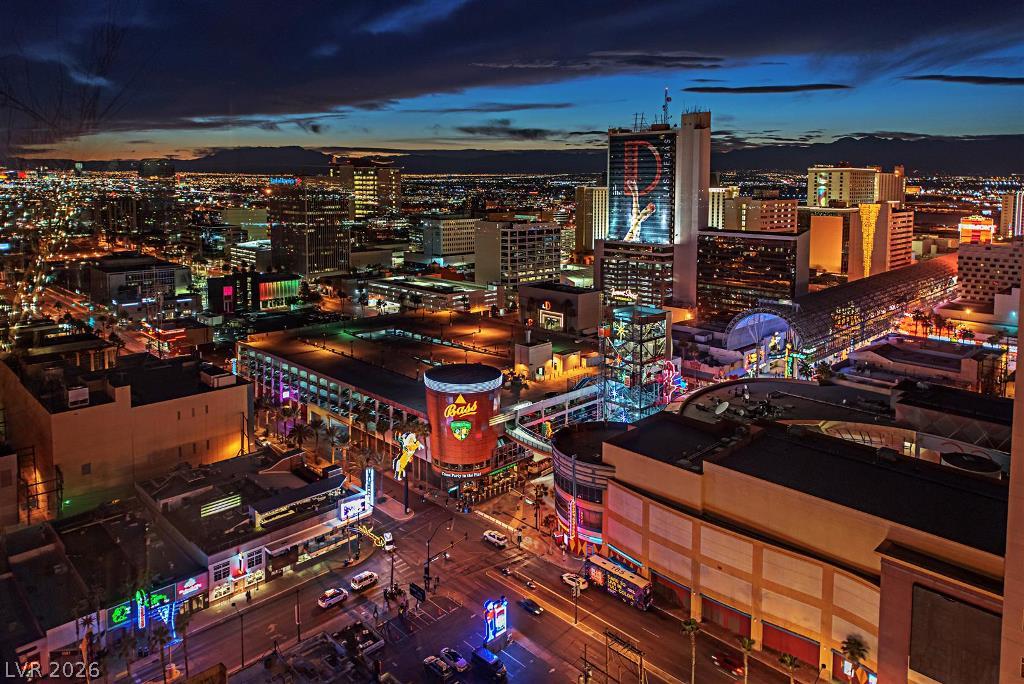 150 Las Vegas Boulevard 1513 Property Photo 22
