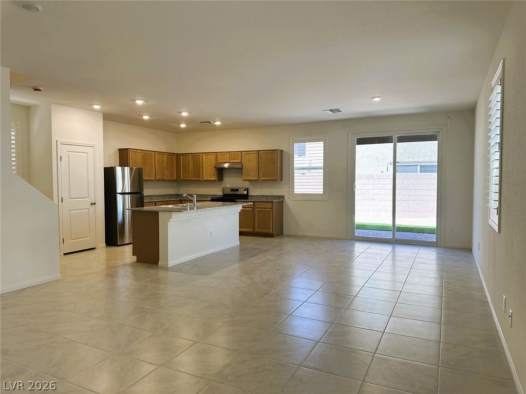4154 Scarlet Cob Avenue Property Photo 3