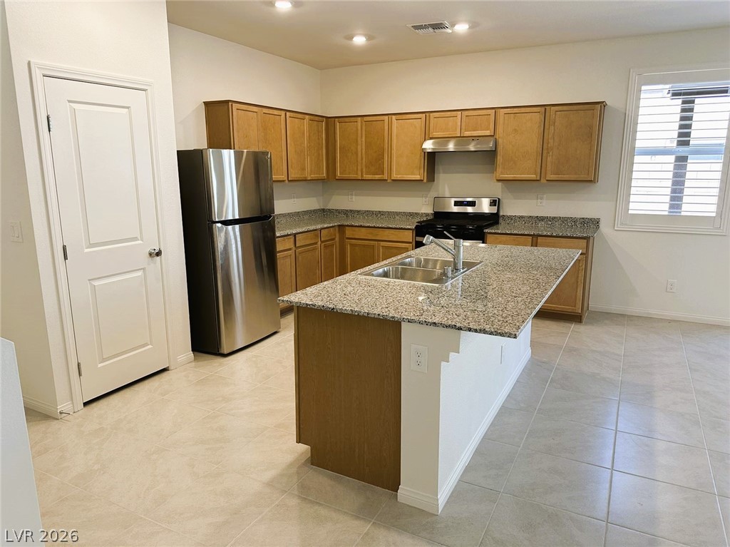 4154 Scarlet Cob Avenue Property Photo 6
