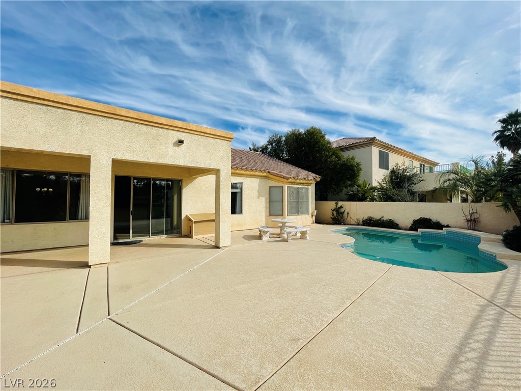 231 Cliff Valley Drive Property Photo 6