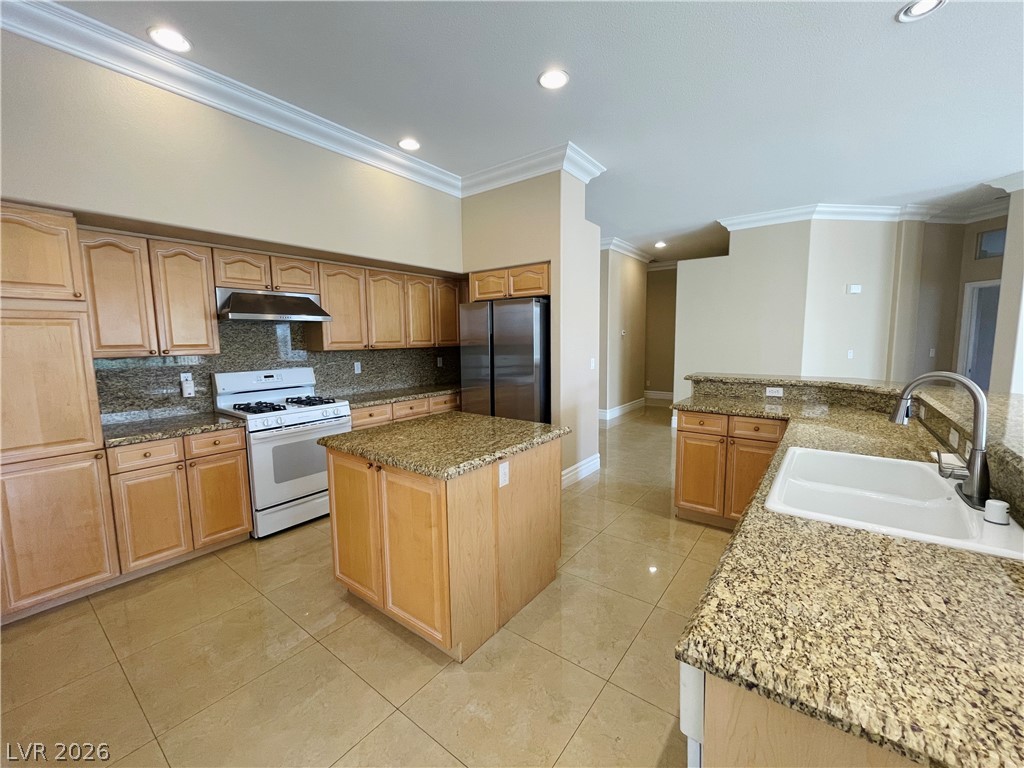 231 Cliff Valley Drive Property Photo 15