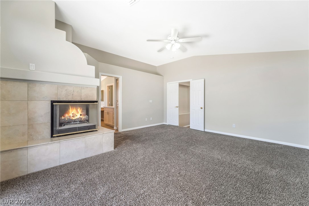 1278 Autumn Wind Way Property Photo 44